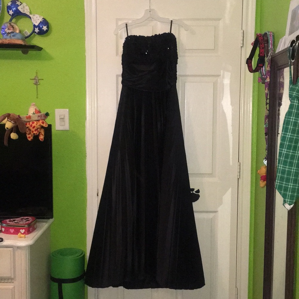 Black dress